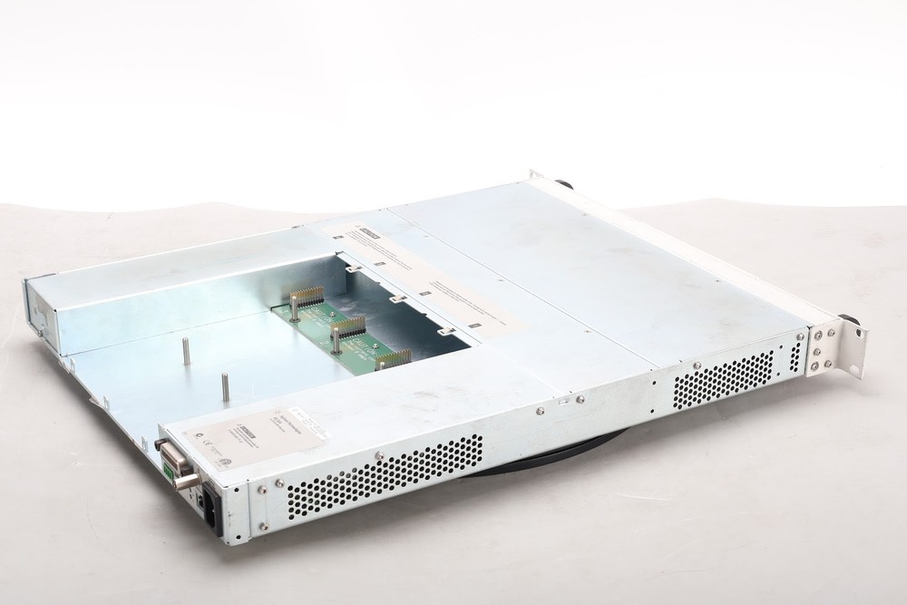 Agilent N6700A Low Profile MPS Mainframe - No Modules