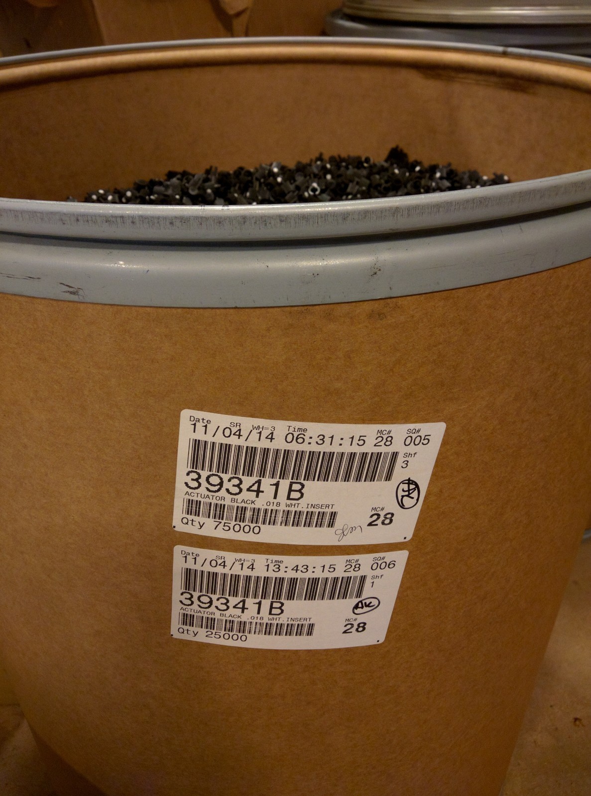 200 General Purpose Spray Paint Can Tips Nozzles Caps Actuator .018 Orifice