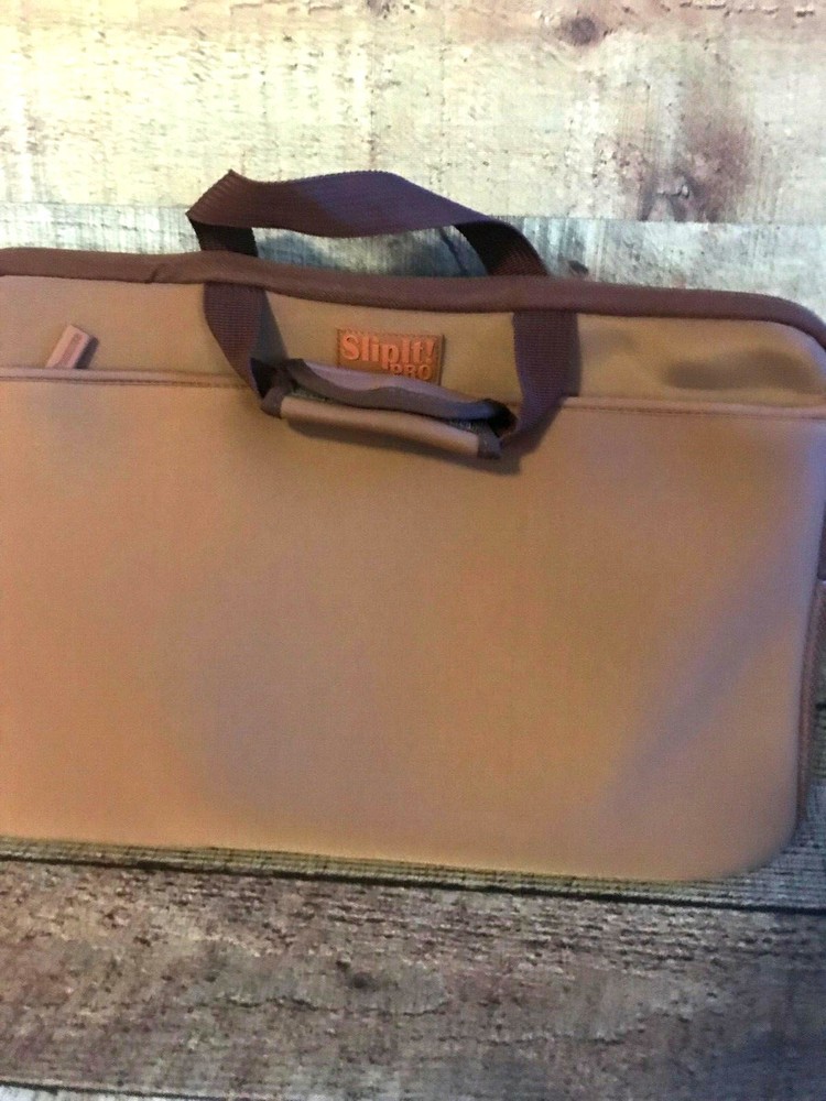 Slipit Pro laptop bag brown