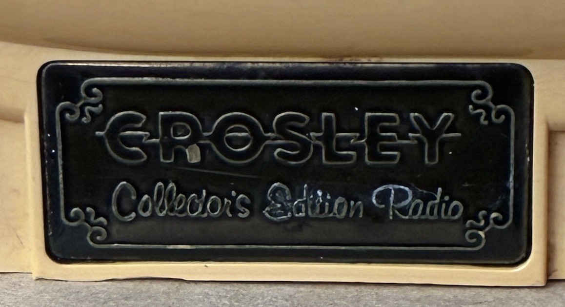 Crosley CR-3 Collector’s Limited Edition Art Deco AM/FM Radio Cassette Player📻