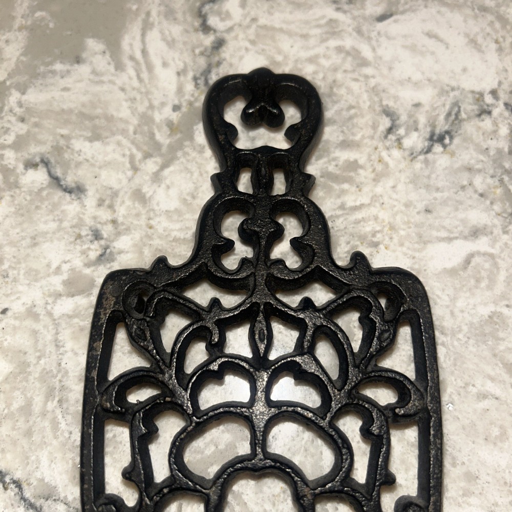 Black Cast Iron Trivet Spade & Scroll Design Metal Kitchen Decor appx 8"