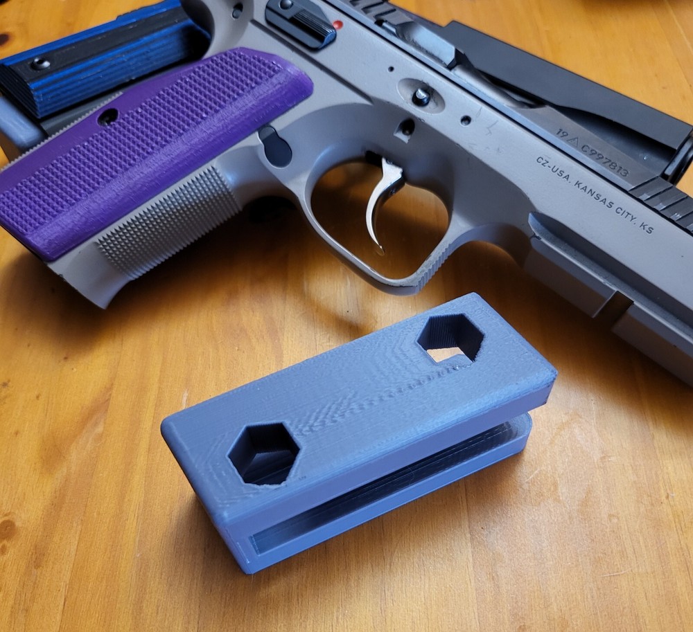 Wall Mount Low Profile Floating Handgun - Universal - 1911, Glock, Sig, Airsoft