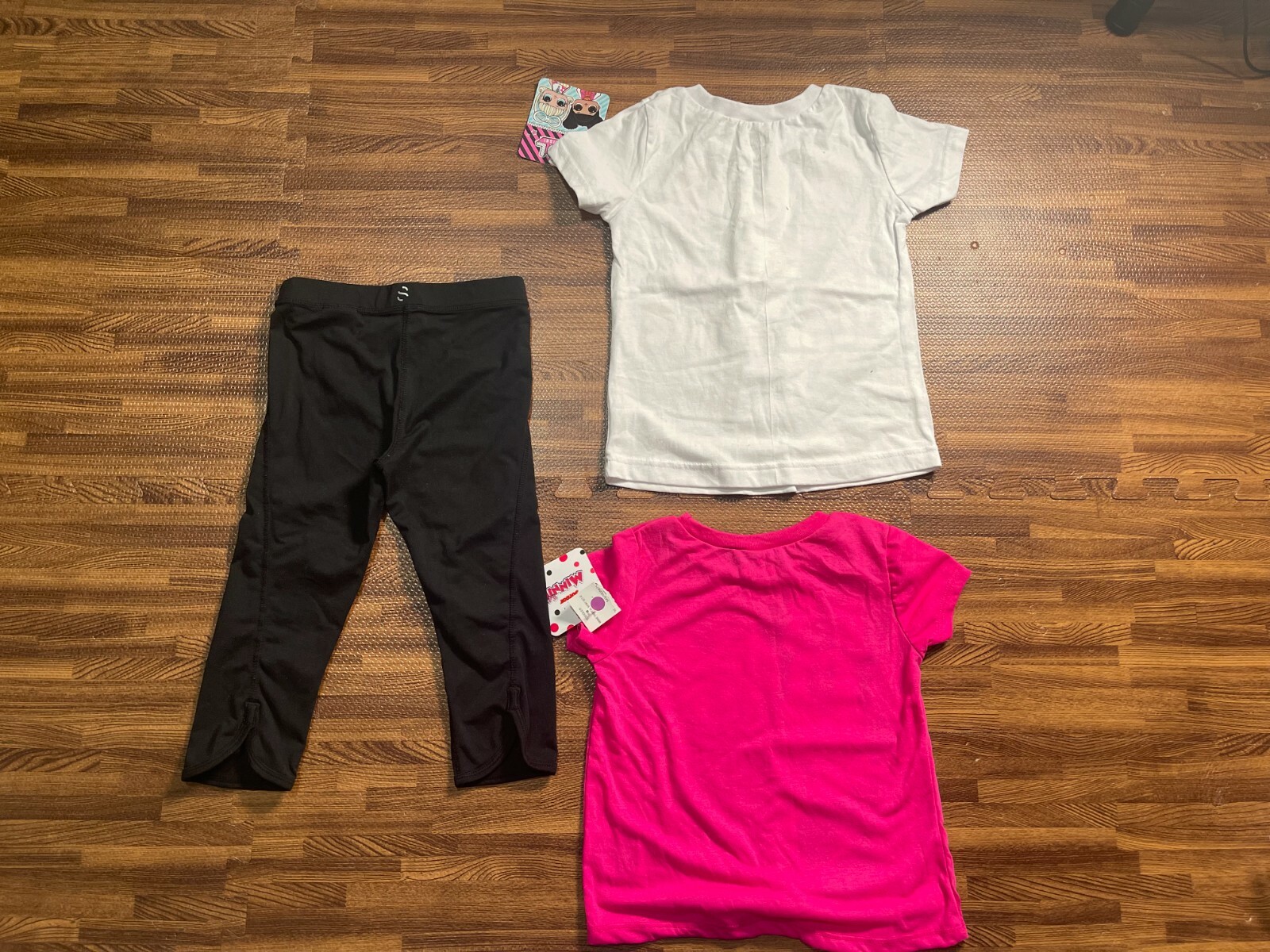 Lot of 3 pcs Kids Girls: 2 pcs T-Shirt Size 4 and 1 pcs H&M Pants Size 4-6Y