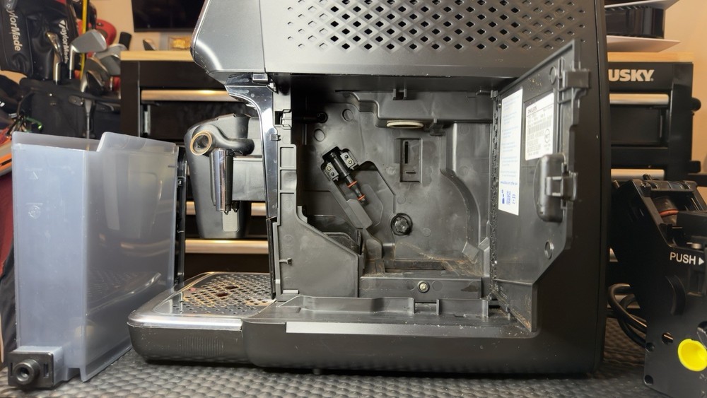 Philips 3200 Series Fully Automatic Espresso Machine w/ LatteGo Black WORKING