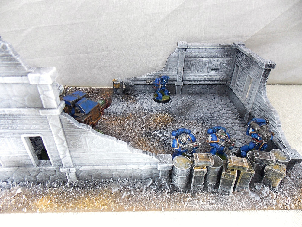 WARGAMING TERRAIN PAINTED BUILDING