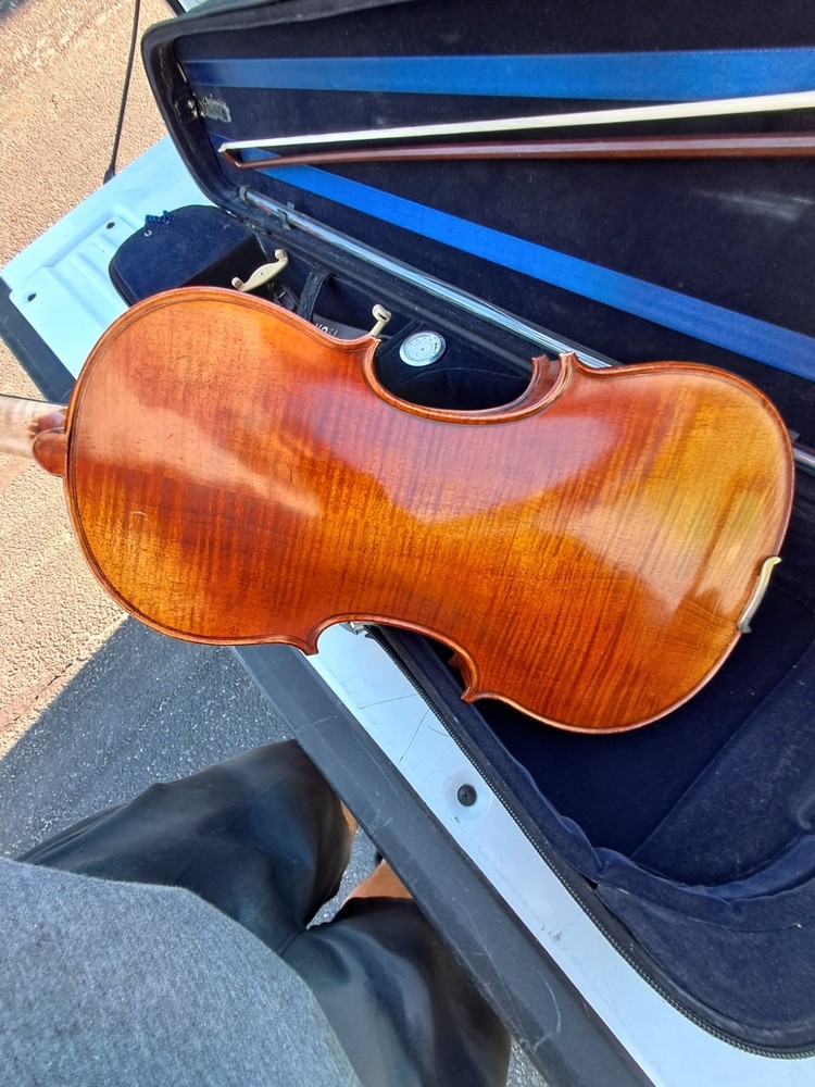 Amati Fine Instruments Violin Model AFV-017 4/4