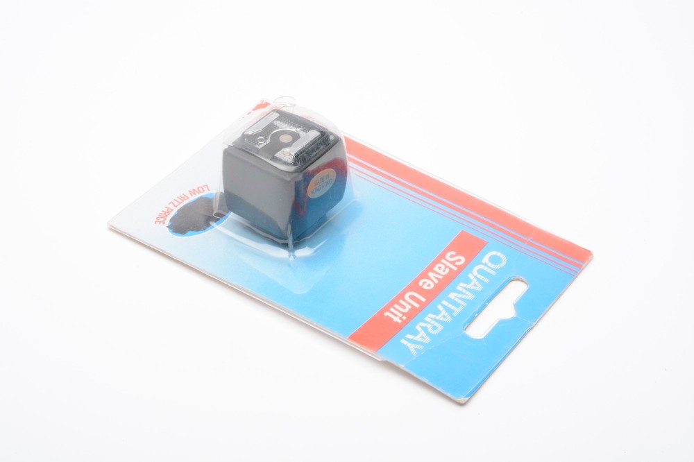 Quantaray flash slave w/Hot shoe, NIB