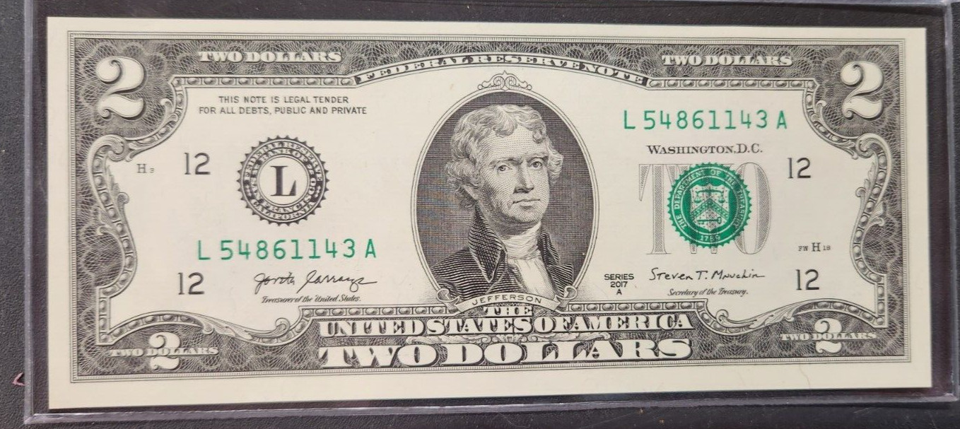 U.S. Bills starter lot $5.00 red seal, $2.00 red seal, silver cert., unc. $2.00