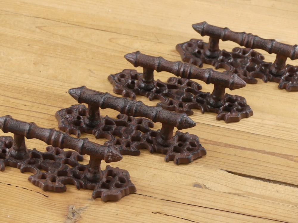 4 Cast Iron Antique Style Fancy Barn Handle Gate Pull Shed Door Handles Pulls