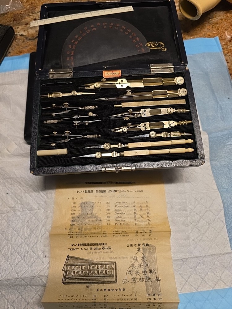 VINTAGE KENT DRAFTING SET COMPLETE IN PRESENTATION CASE