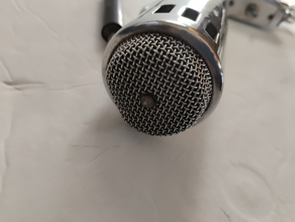 Electro-Voice 644 Dynamic Cardioid Microphone
