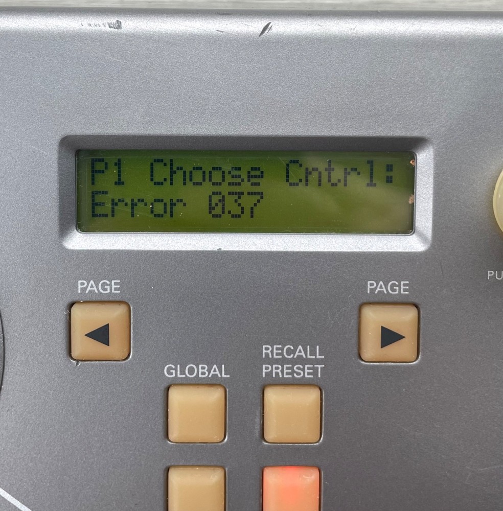 Alesis Photon X25 USB/MIDI Keyboard Controller Powers On Working but Read