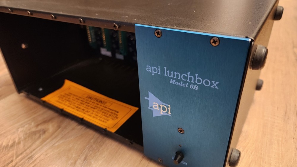 API Model 6B 500 Lunchbox Enclosure
