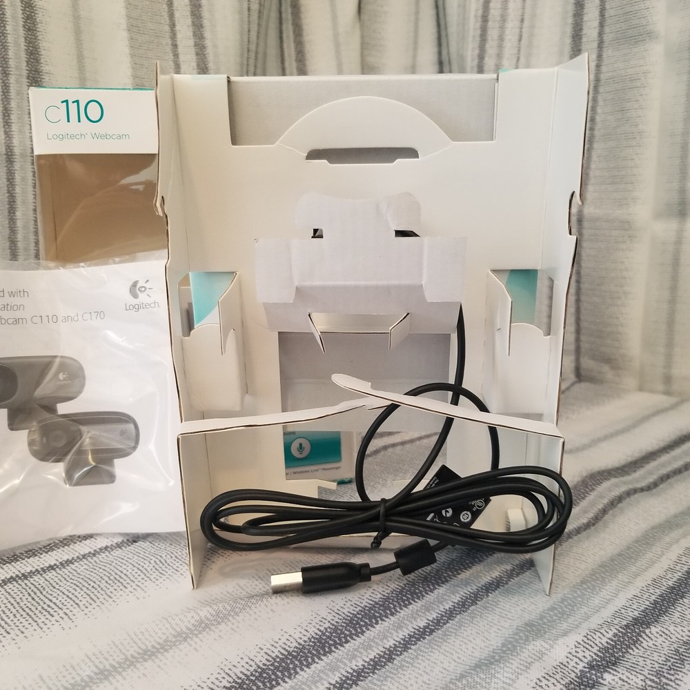 New Logitech Basic 1.3MP VGA Webcam w/Microphone For Window PC Computer C110