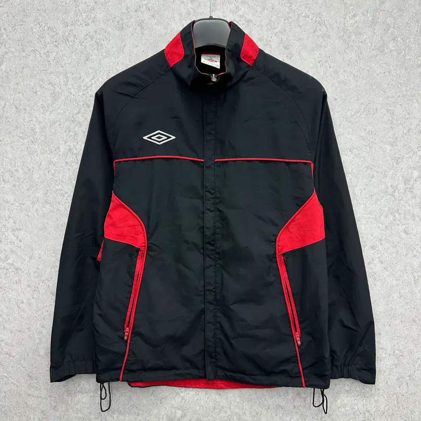 Men’s Umbro Windbreaker Jacket Size 90/S