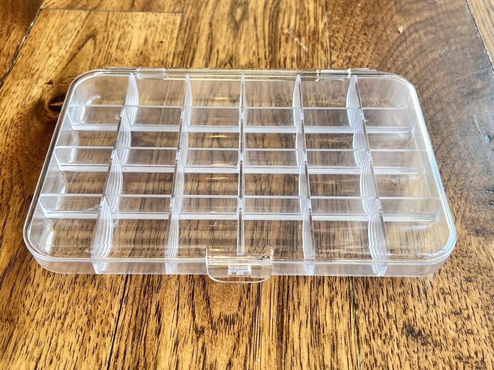 Large Clear 24 Compartment Fly Box 7.5x5x1