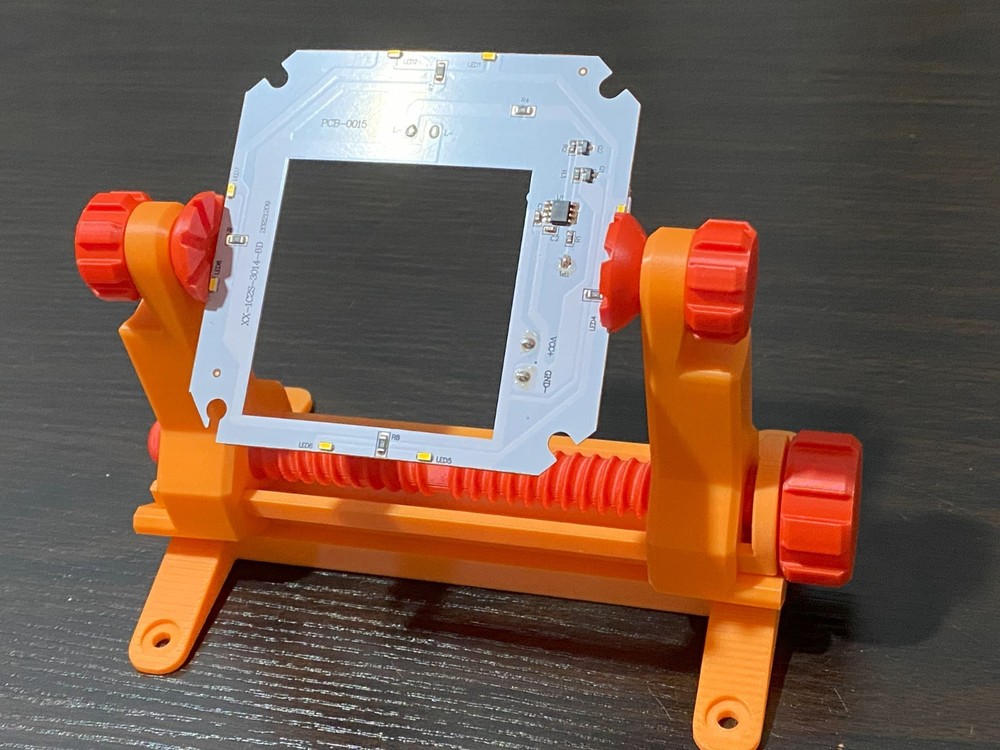 Small PCB Board Soldering Vice/Clamp
