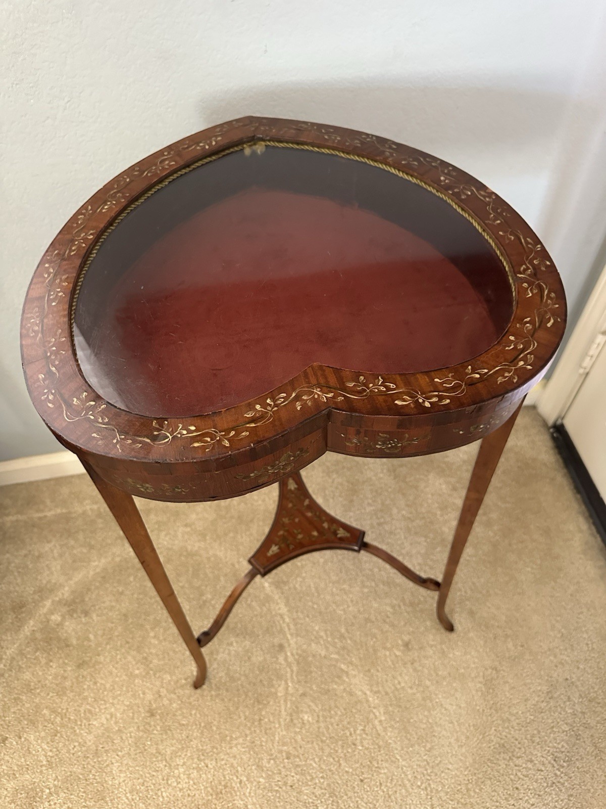 ANTIQUE FRENCH HEART SHAPED HAND PAINTED BIJOUTERIE DISPLAY TABLE