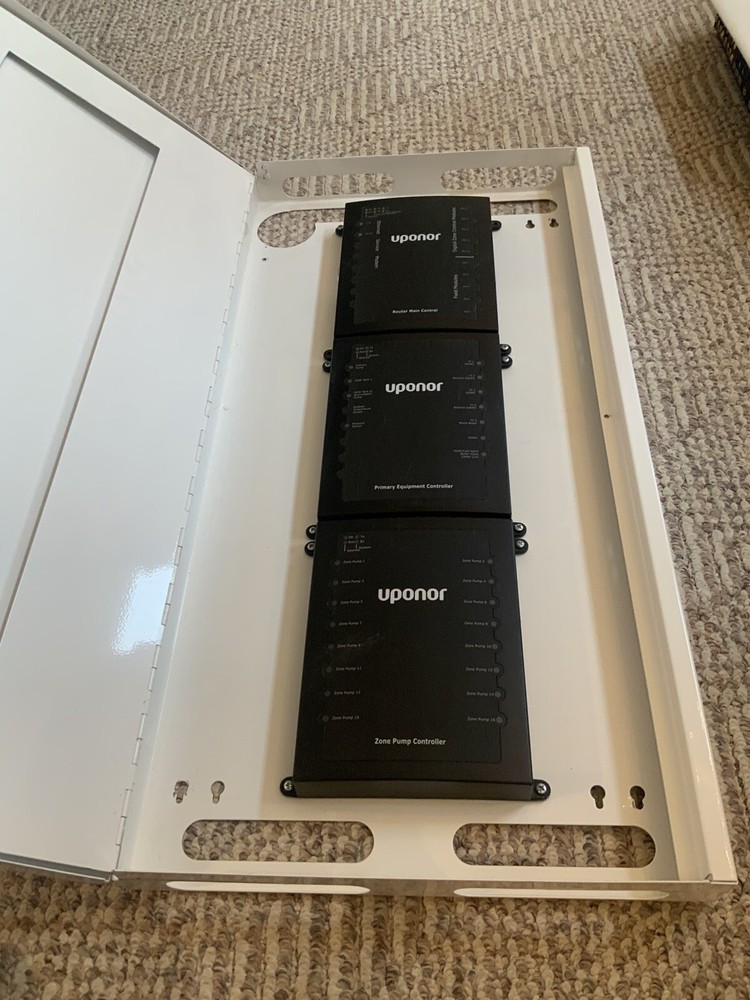 Uponor 3x Equipment Controller Metal Wall Cabinet Without Controls