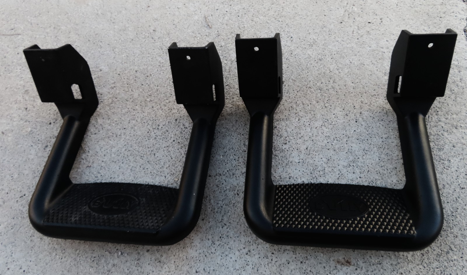 Bully BBS-1103 Truck Black Powder Coated Side Step Set, 2 Pieces (1 Pair) FS