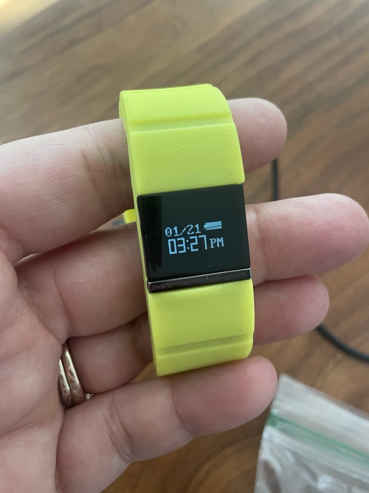 iFITNESS ACTIVITY STEPS PEDOMETER TRACKER - YELLOW & BLACK BANDS ANDROID IPHONE