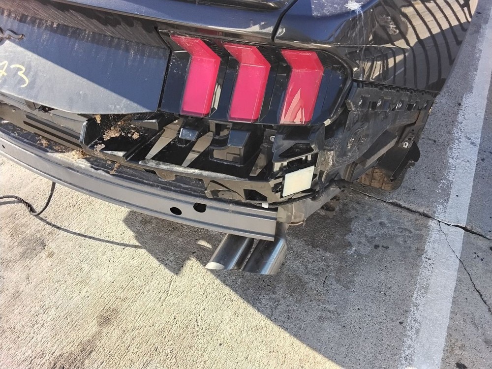 MUSTANG 2024 Camera/Projector 131057