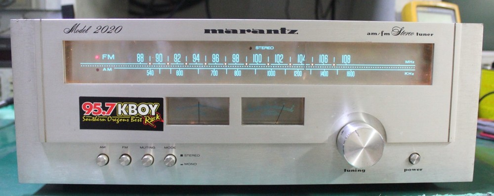MARANTZ 2020 STEREO TUNER