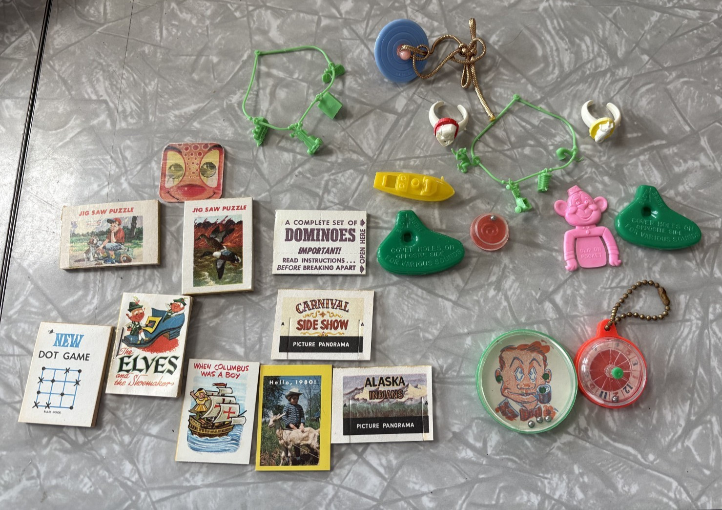 Vintage Cracker Jack & Vending Prizes