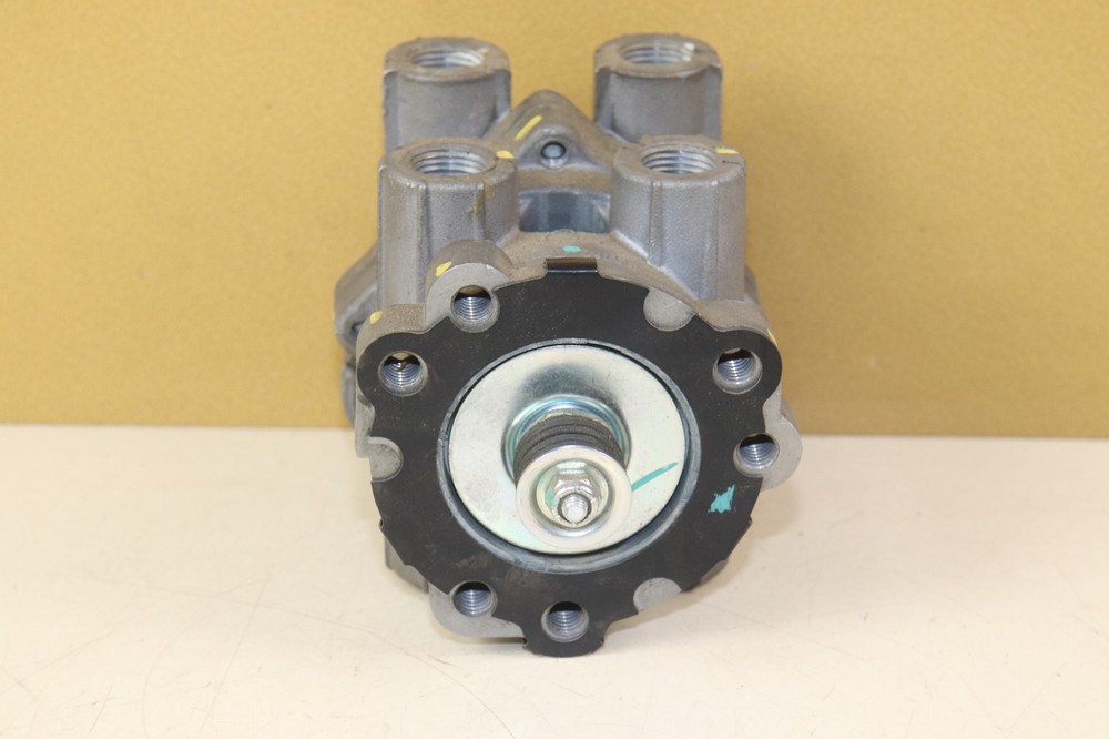 BENDIX E-8P Brake Valve 800629 NEW