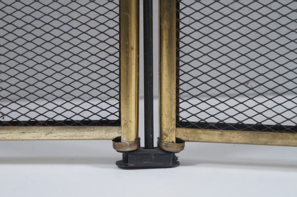 Antique Brass & Mesh 3 Panel Cherub Folding Fireplace Screen Hearthware 50"