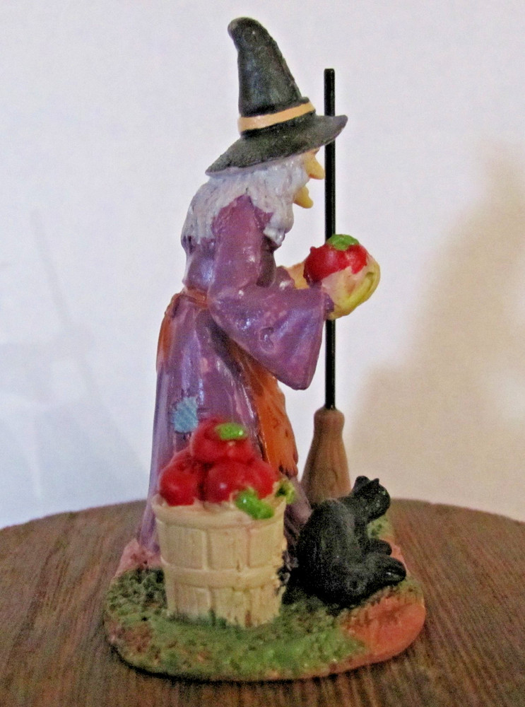 Lemax Spooky Town Figurine - Free Samples #12010 - Retired