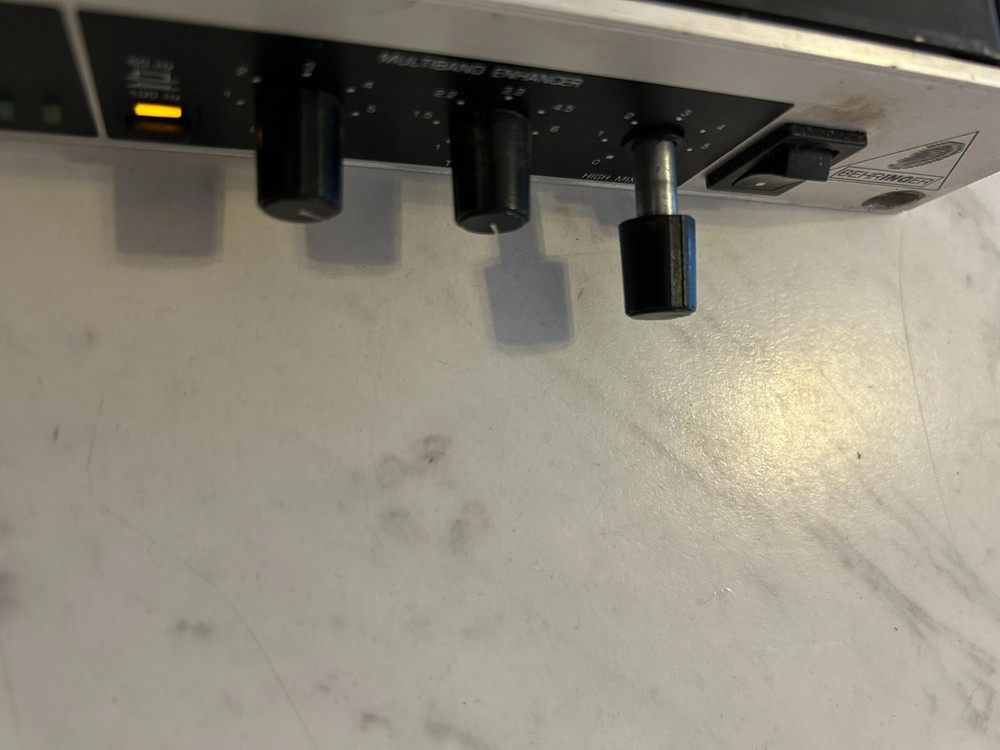 Behringer Ultrafex . READ.