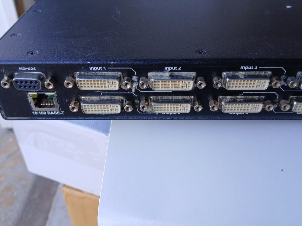 RGB SPECTRUM Multi Video Viewer Switcher 8x8sp