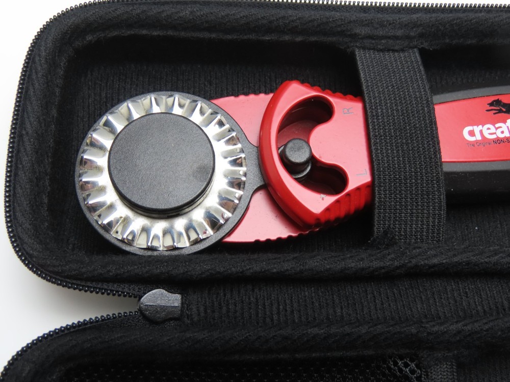 Creative Grids Rotary Cutter with Case and Blades