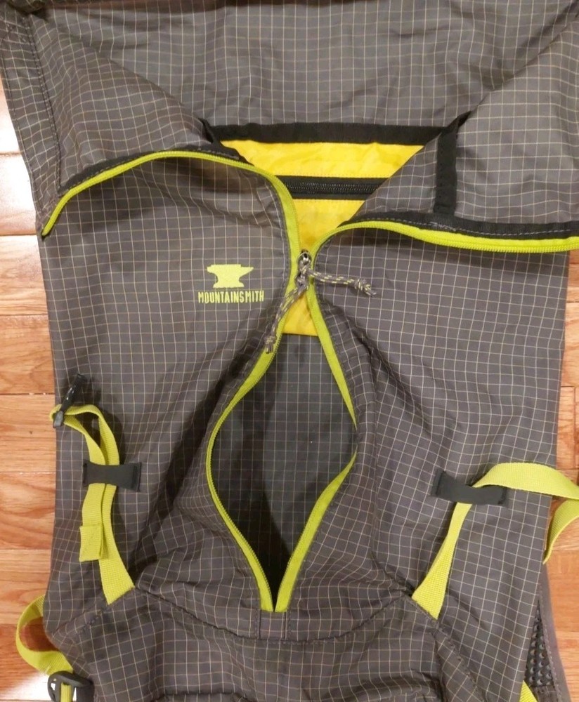 Mountainsmith Scream 20L Daypack Compression Sack Roll-top Gray+Lime Green