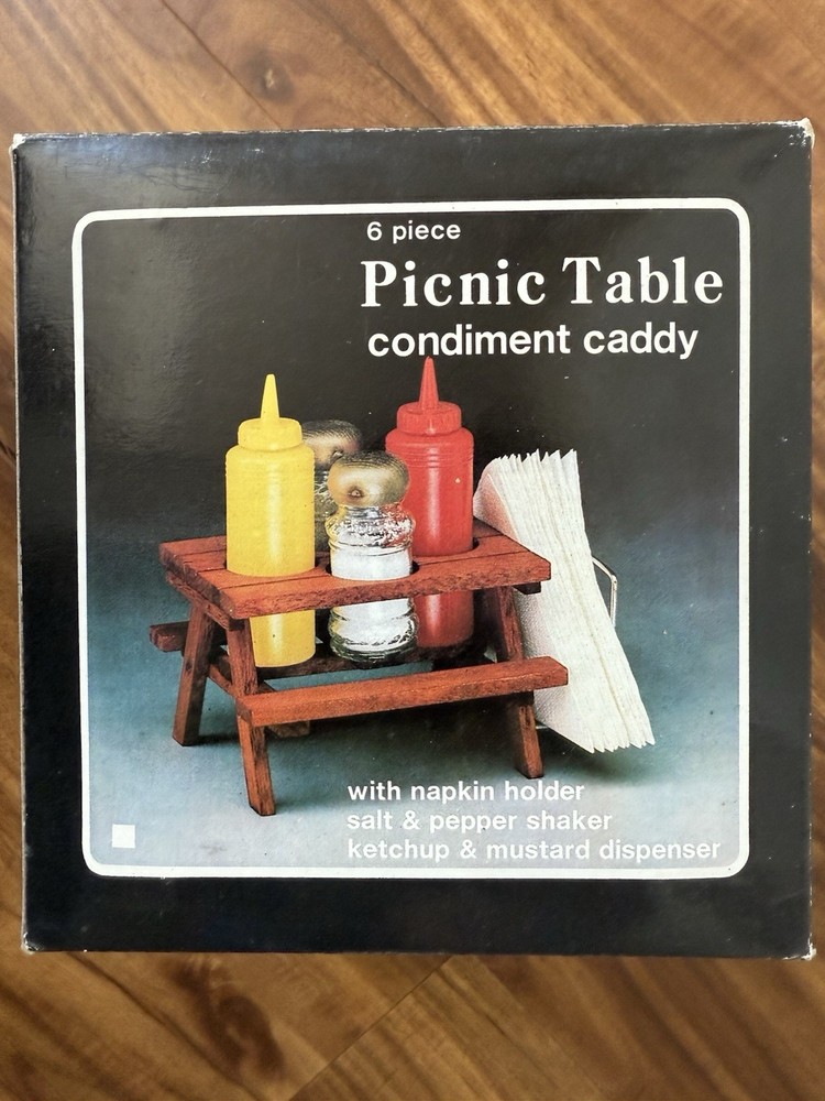 Picnic table condiment set