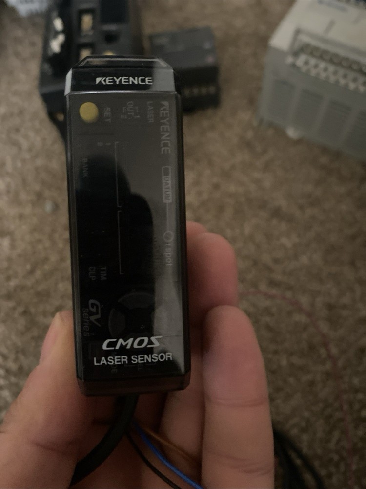 Keyence CV-2100 Controller, XG-035M Cameras, Lenses, KV-10R Module Vision System