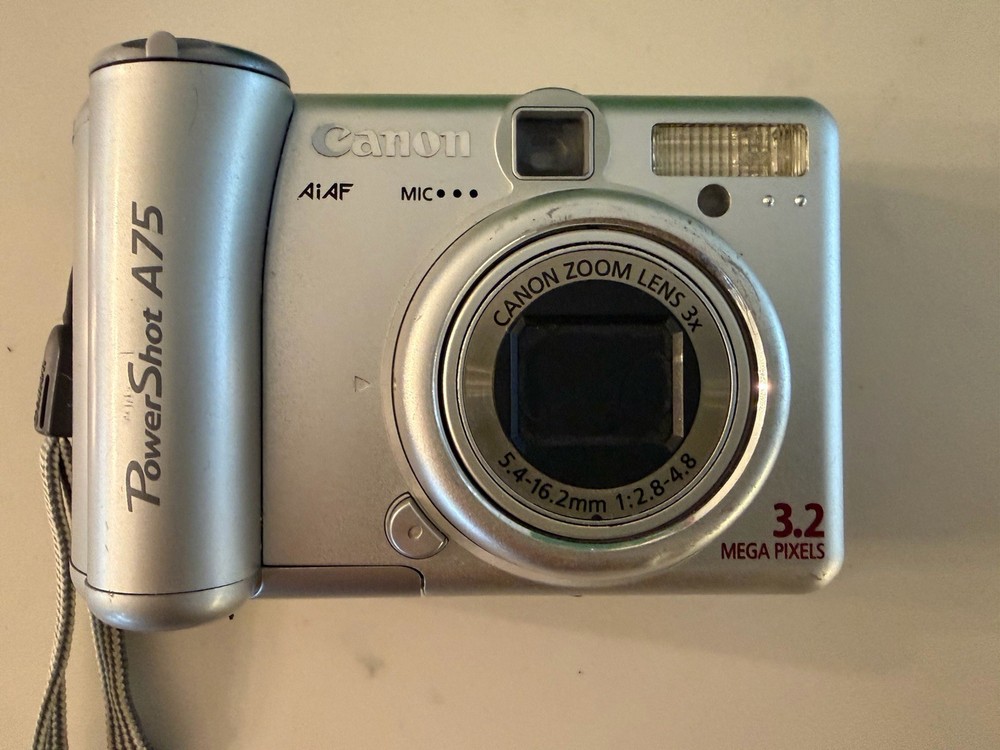 Canon PowerShot A75 3.2MP Compact Digital Camera Silver 3x Zoom USB AV w/ Box
