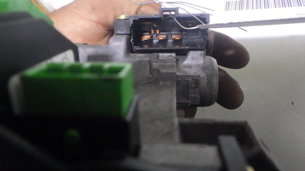 01 HONDA CIVIC Ignition W/Key