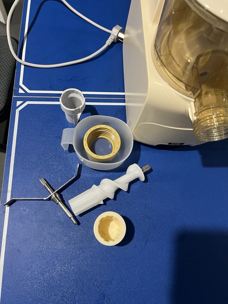 Commercial Electric Dough Roller/Noodle Maker Machine （need a converter)