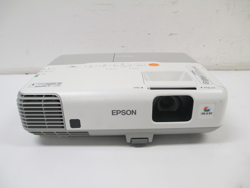 Epson PowerLite 95 Projector XGA Projector Model H383A w Bad Bulbs