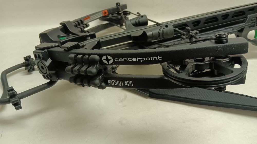 CENTER POINT PATRIOT 425 CROSSBOW WITH CASE, BOLTS, PULL STRING
