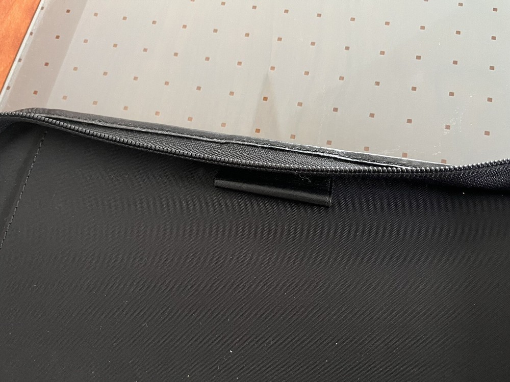 Leather Zippered Planer Black Cover
