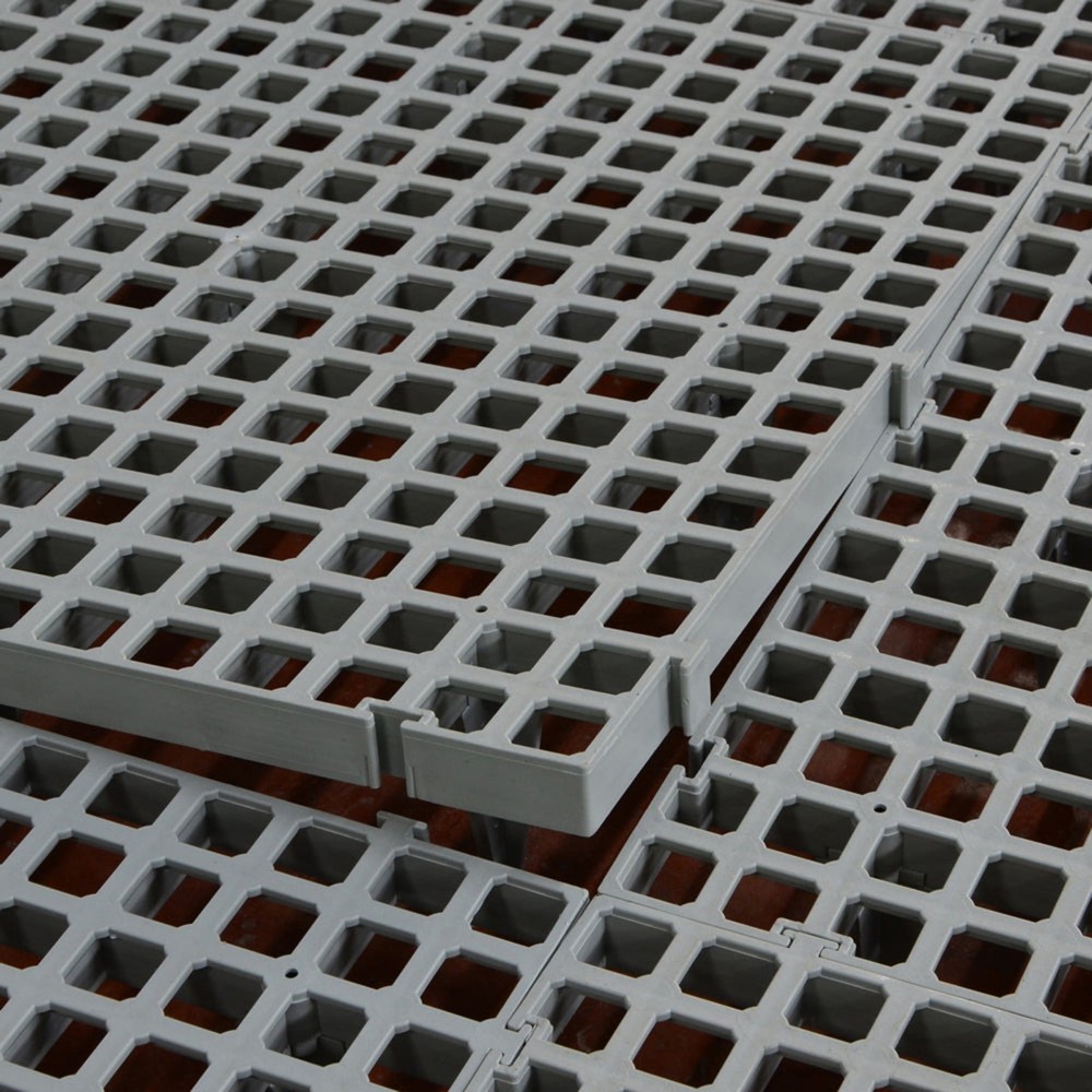 Slat Flooring - Small Hole (Legs: Medium)