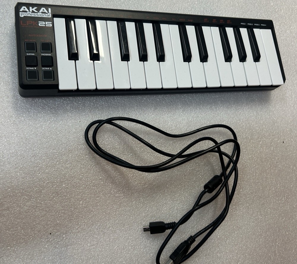 Akai LPK25 USB Mini Performance MIDI Keyboard