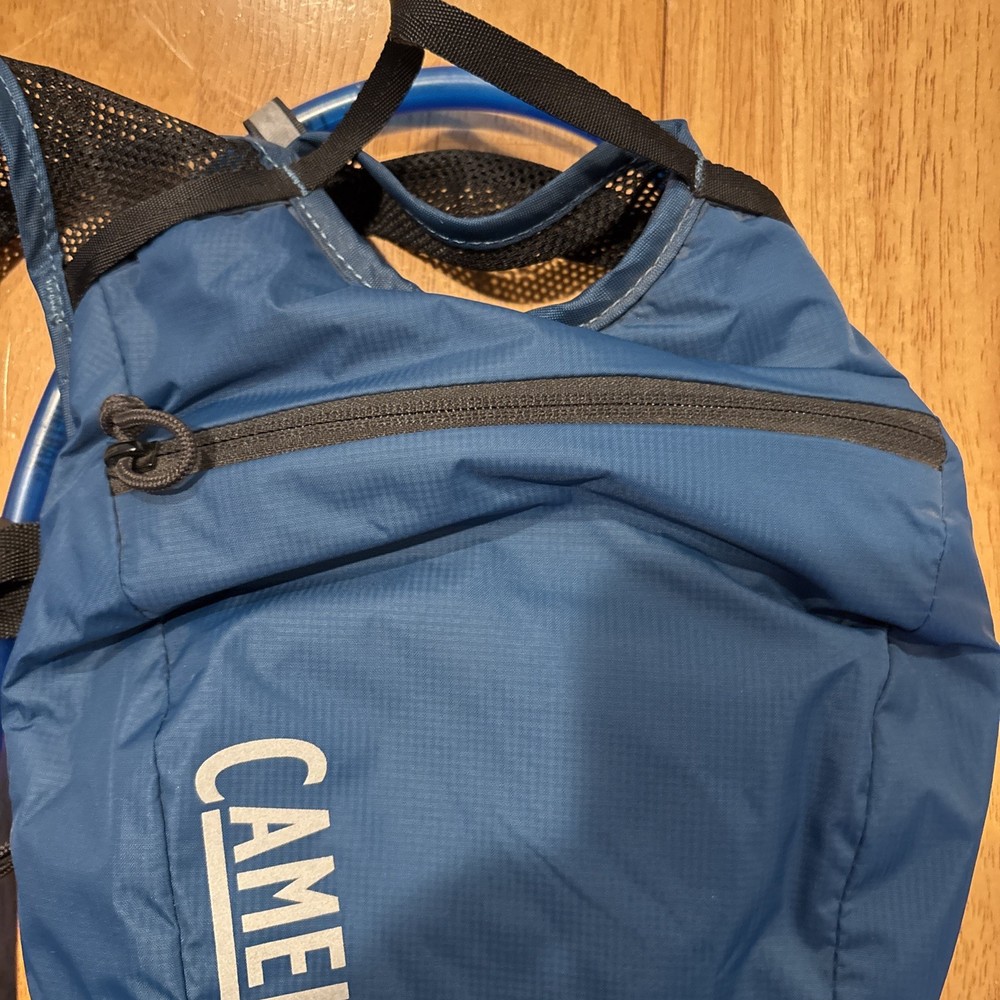 CamelBak Hydrobak Lightweight Bike Hydration Pack 32oz Bladder Minimalist