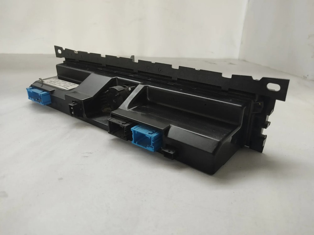 Original BMW E65 E66 Control Panel Automatic Air Conditioning (TITAN SILVER ) 64