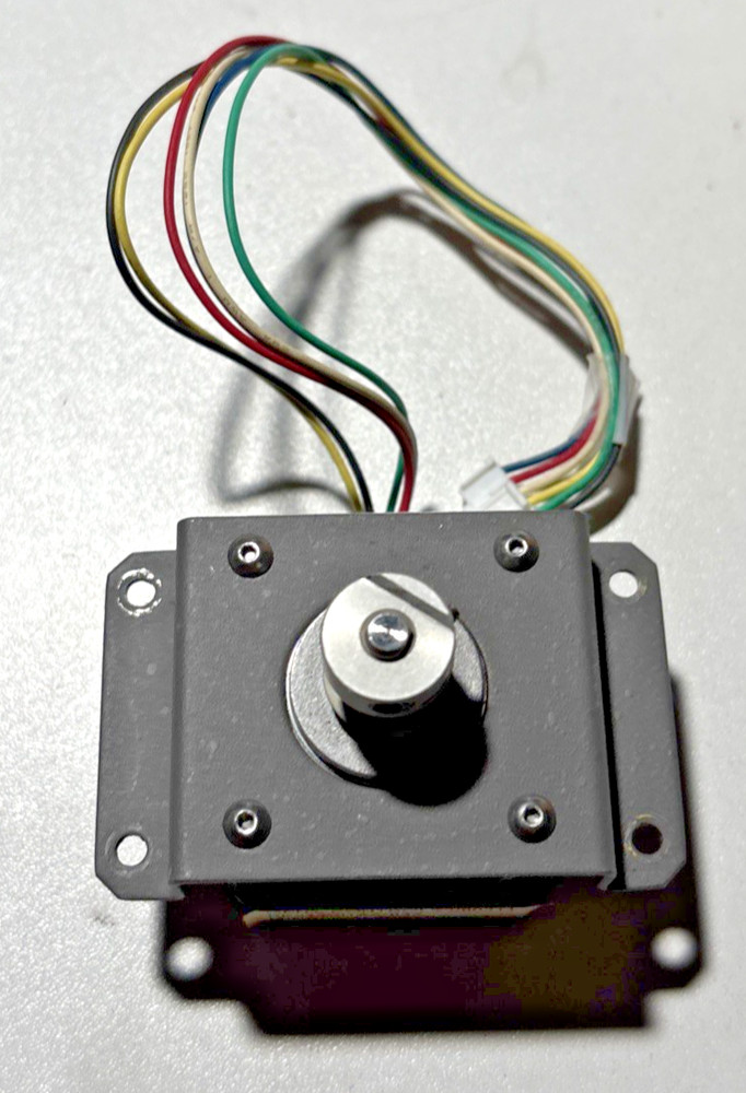 Vexta 2-Phase Stepping Motor Model: PK243-01AA DC 0.95A