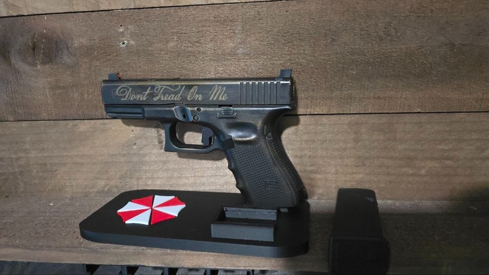 Umbrella Glock Display Stand - Glock 17/19