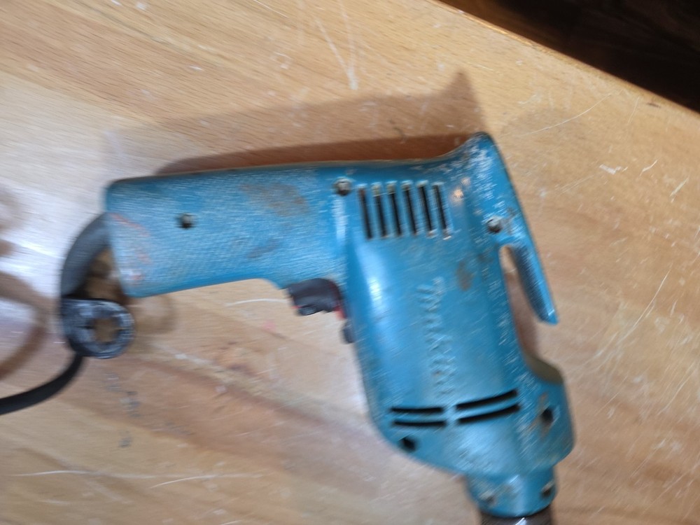 Makita Drill 10mm DP3720 Variable Speed Corded Drill